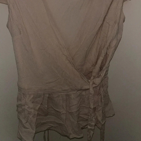 😍Size small wrap shirt - Picture 4 of 4